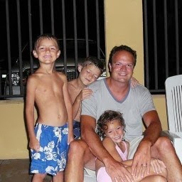 ee139-140e761e2742cd38159923b9ddbba1df